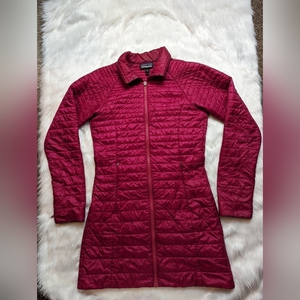 Patagonia womens red puff trench jacket sz. Sx size SX